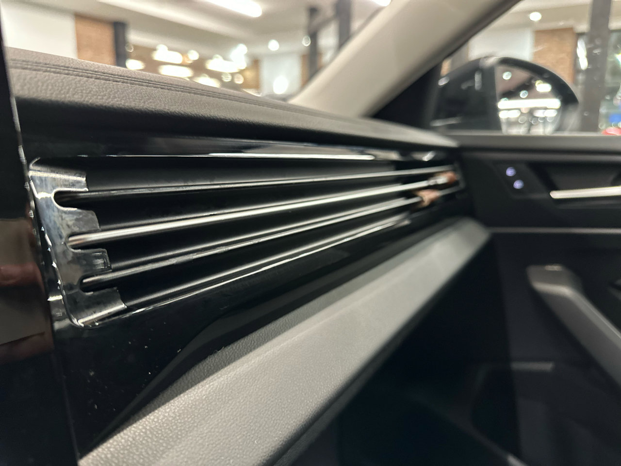 Used 2025 Volkswagen Jetta S image 23