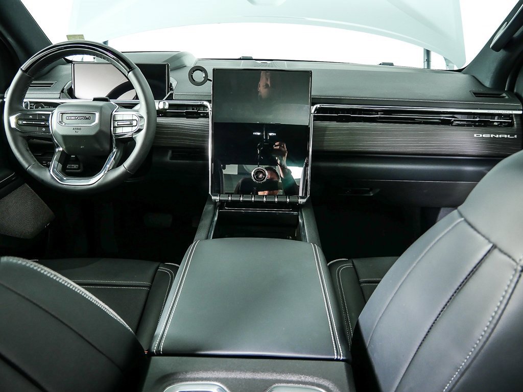 Used 2024 GMC Sierra EV Denali image 18