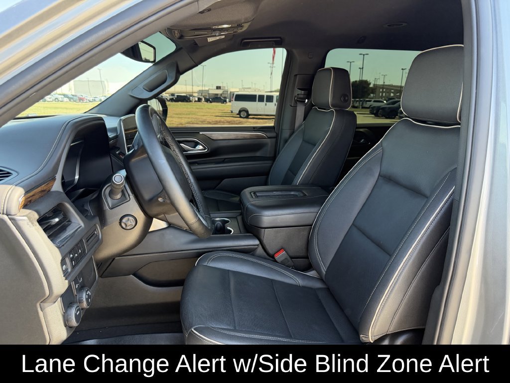 Used 2023 Chevrolet Suburban Premier RWD image 28