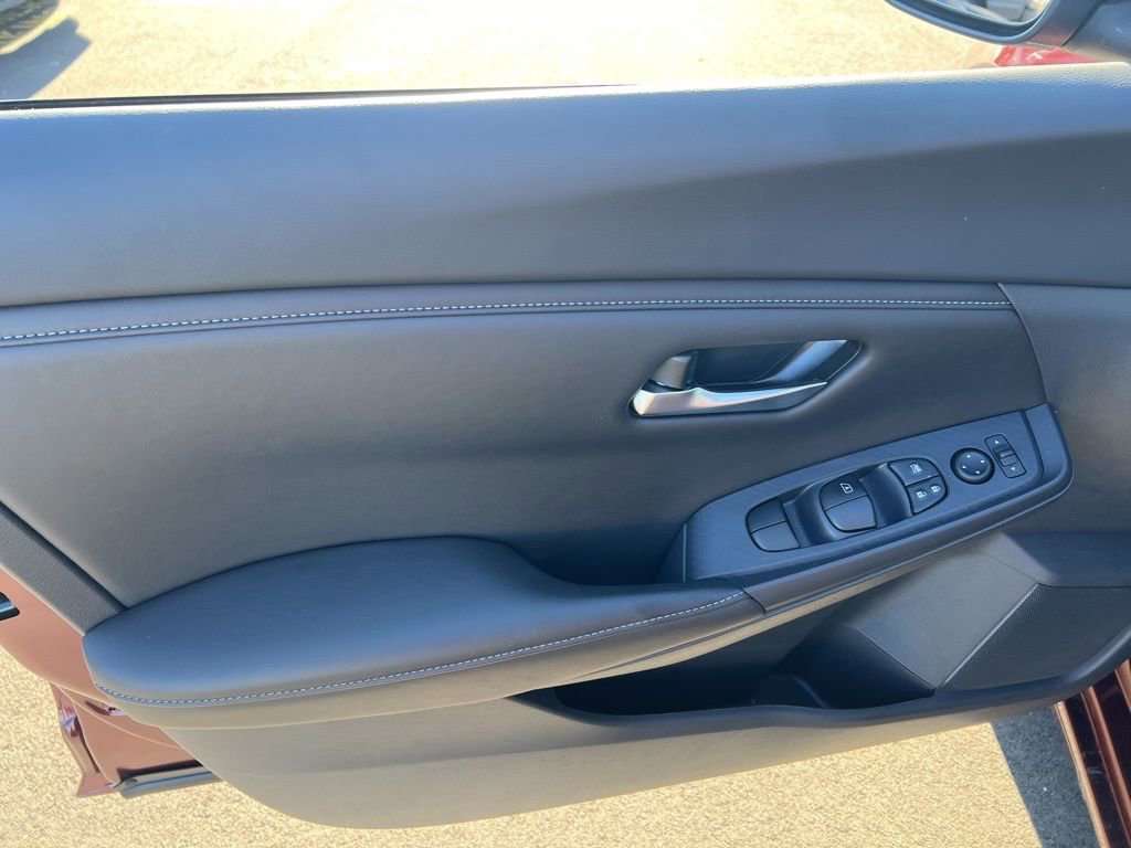 Certified 2024 Nissan Sentra SV image 7