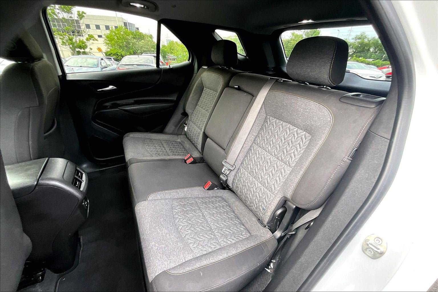 Used 2023 Chevrolet Equinox LT FWD image 24