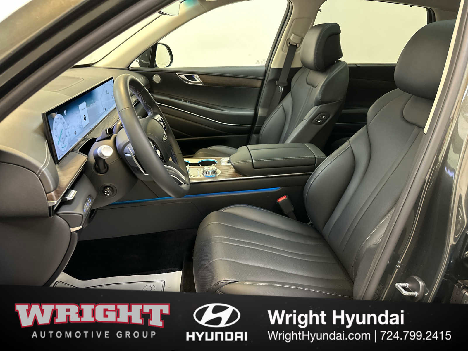 Certified 2025 Genesis GV80 2.5T Select image 11