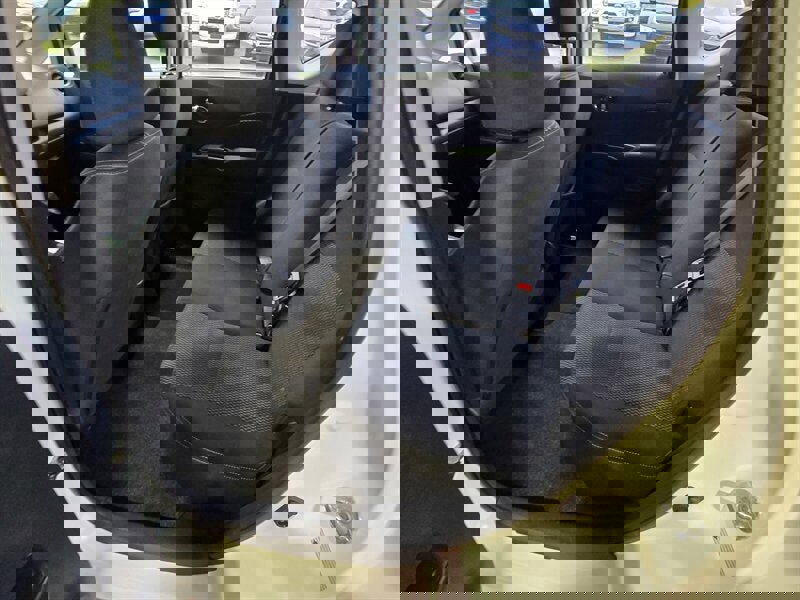 Used 2016 Nissan Versa Note SV image 22