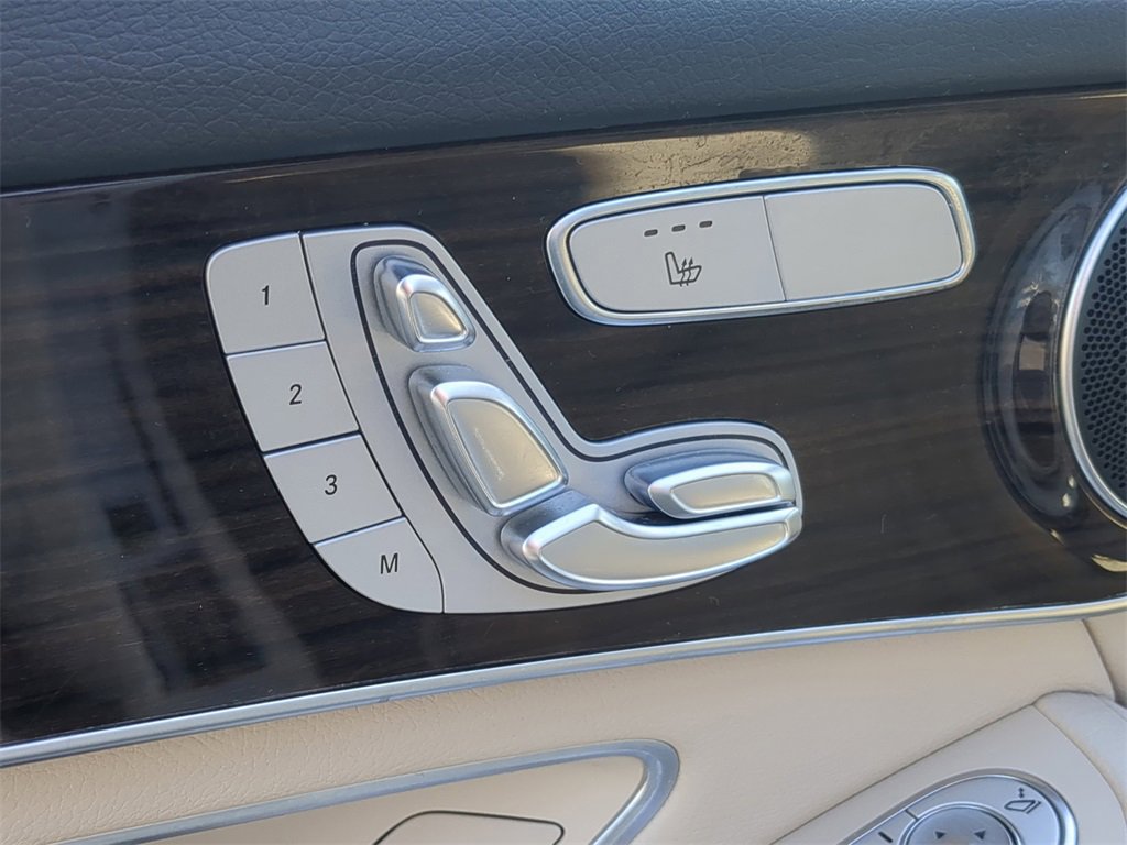 Used 2022 Mercedes-Benz GLC 300 image 19