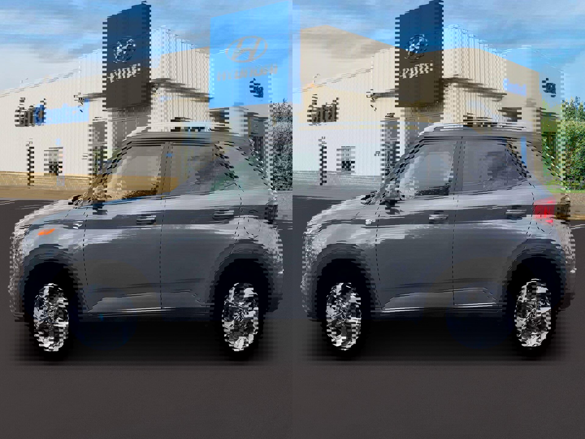 New 2026 Hyundai Venue SEL FWD image 3