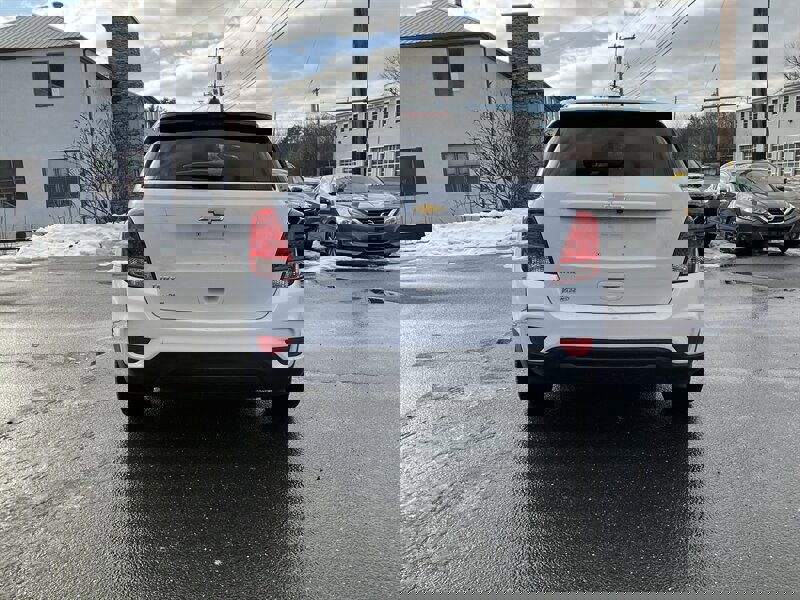 Used 2020 Chevrolet Trax LS w/ Tint and Cruise Package FWD image 6