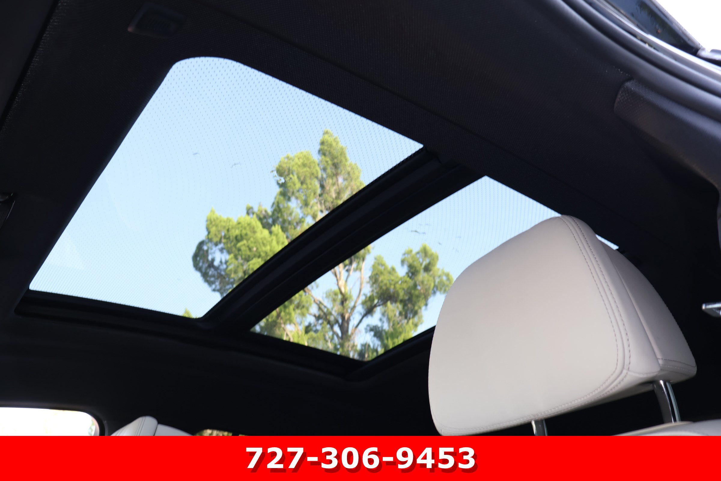 Used 2021 BMW X6 M50i w/ Executive Package AWD/4WD image 5