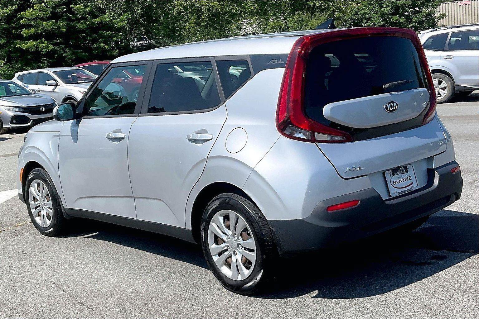 Used 2020 Kia Soul LX FWD image 4