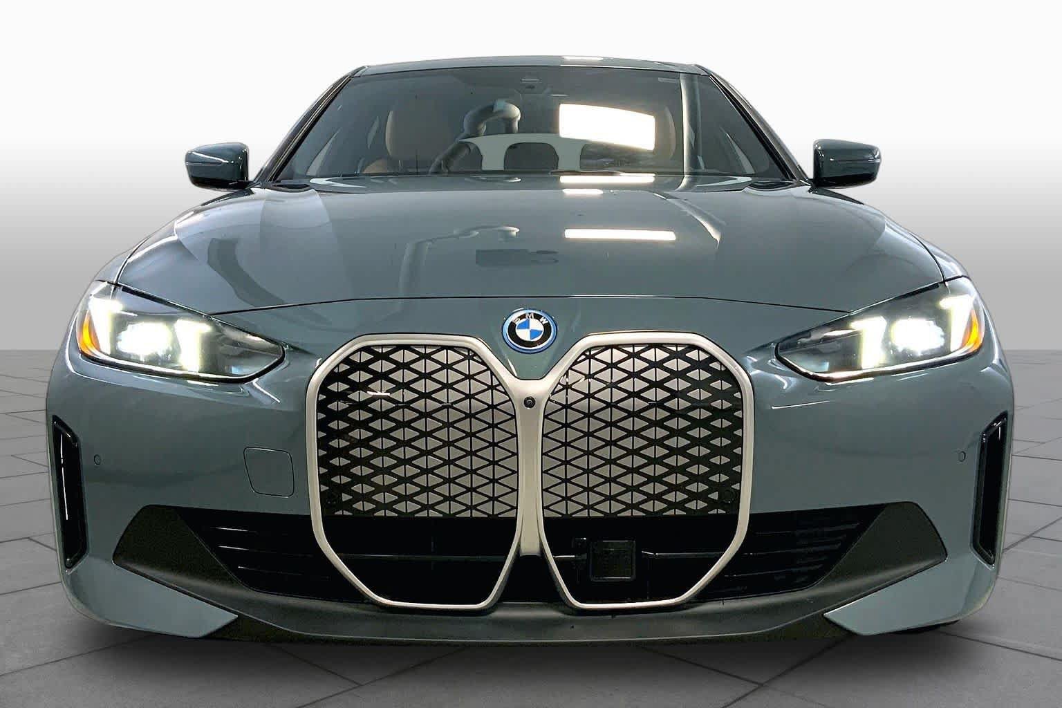 Used 2025 BMW i4 eDrive40 w/ Premium Package RWD image 3