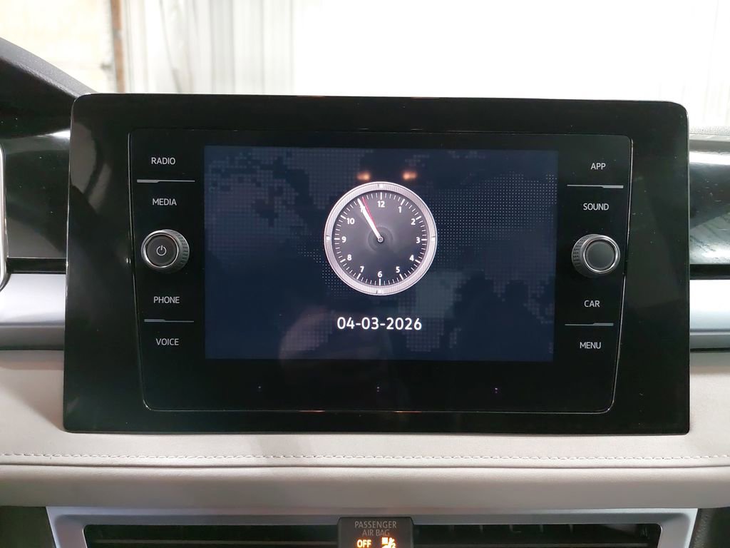 Used 2025 Volkswagen Taos SE image 21