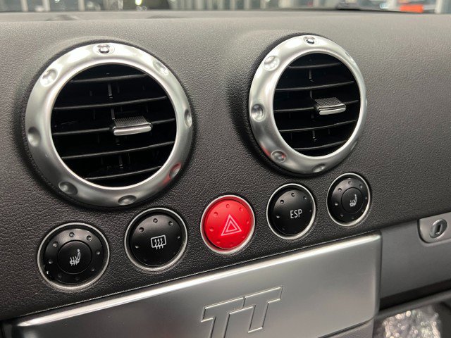 Used 2005 Audi TT 1.8T image 20