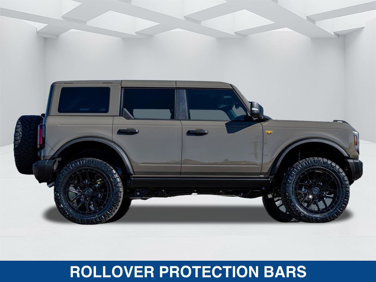 Used 2025 Ford Bronco Badlands AWD/4WD video 2