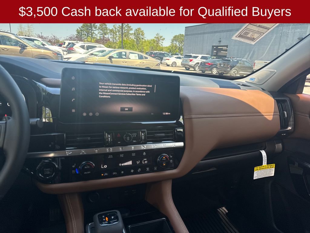 New 2026 Nissan Pathfinder Platinum image 15