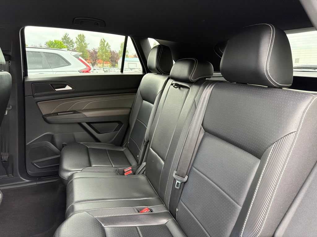 Used 2022 Volkswagen Atlas Cross Sport SE AWD/4WD image 30