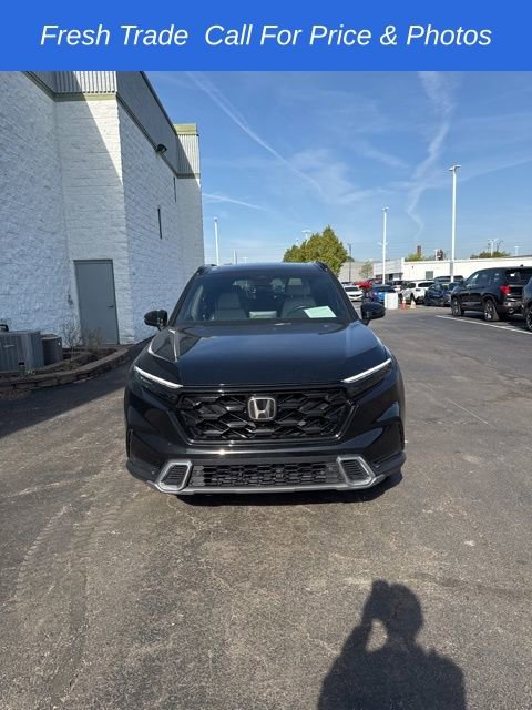 Used 2024 Honda CR-V Sport Touring image 3