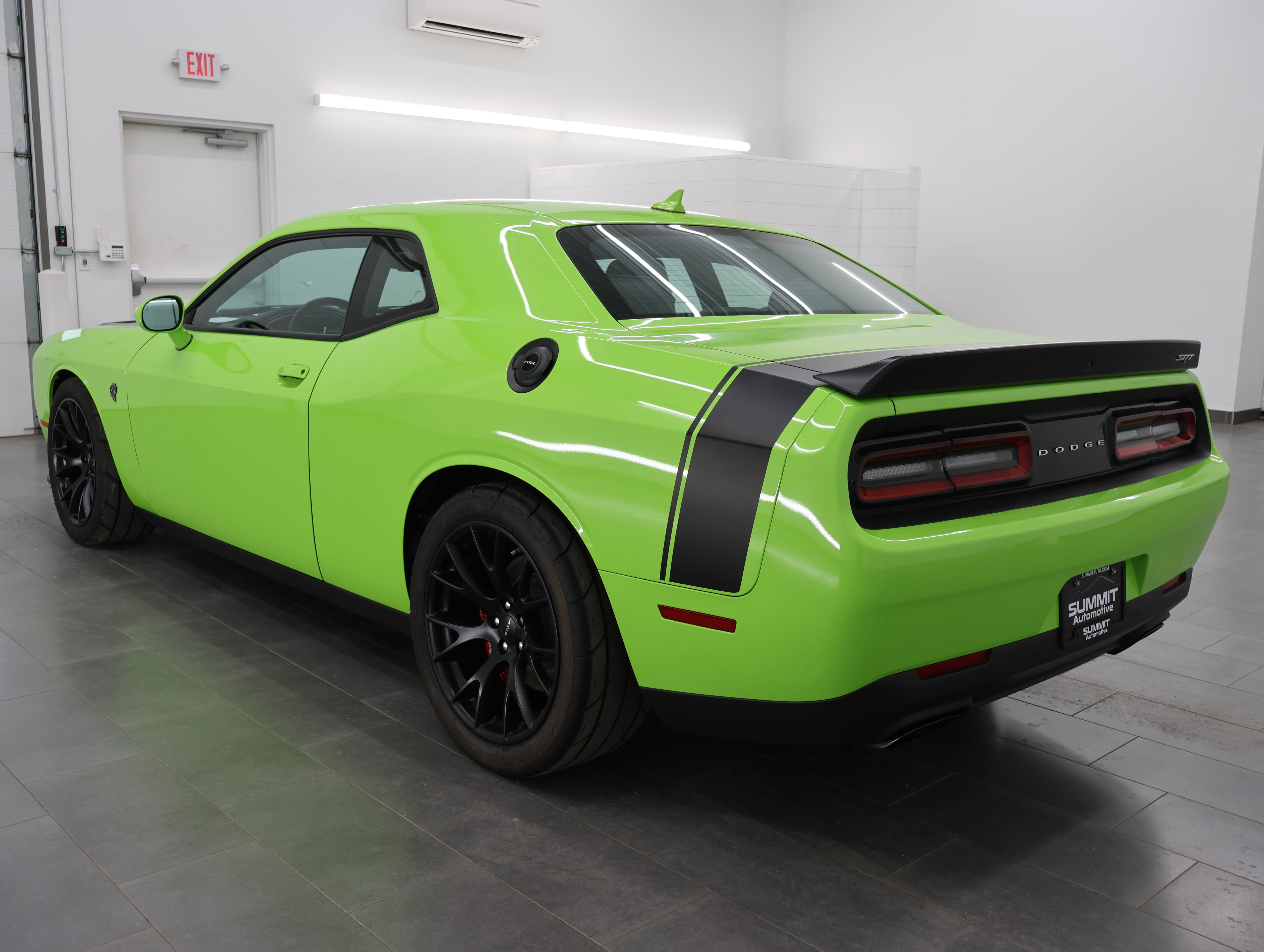 Used 2015 Dodge Challenger SRT Hellcat image 6