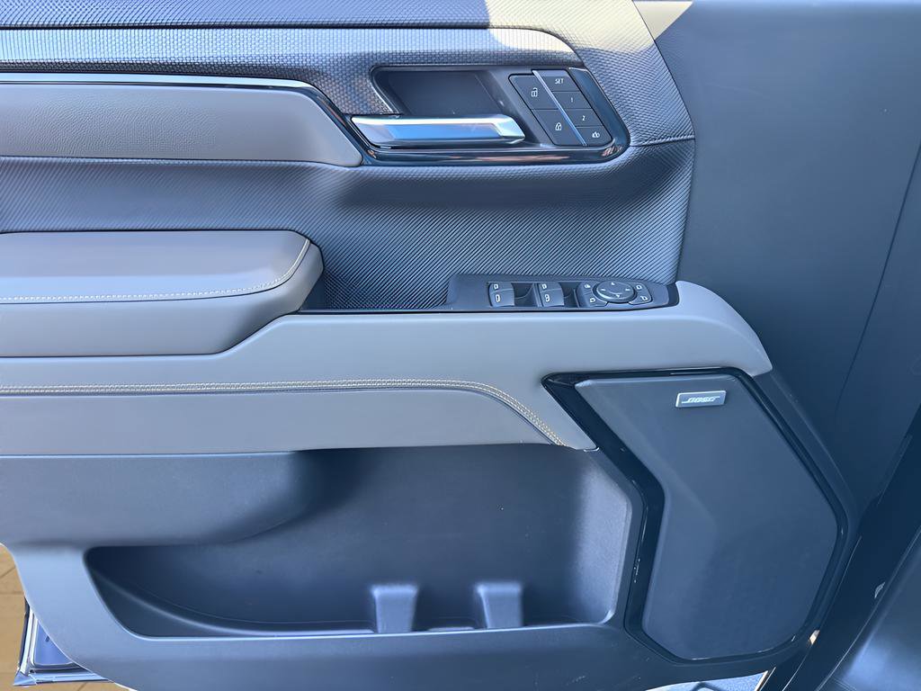 Used 2022 Chevrolet Silverado 1500 ZR2 w/ Technology Package image 25