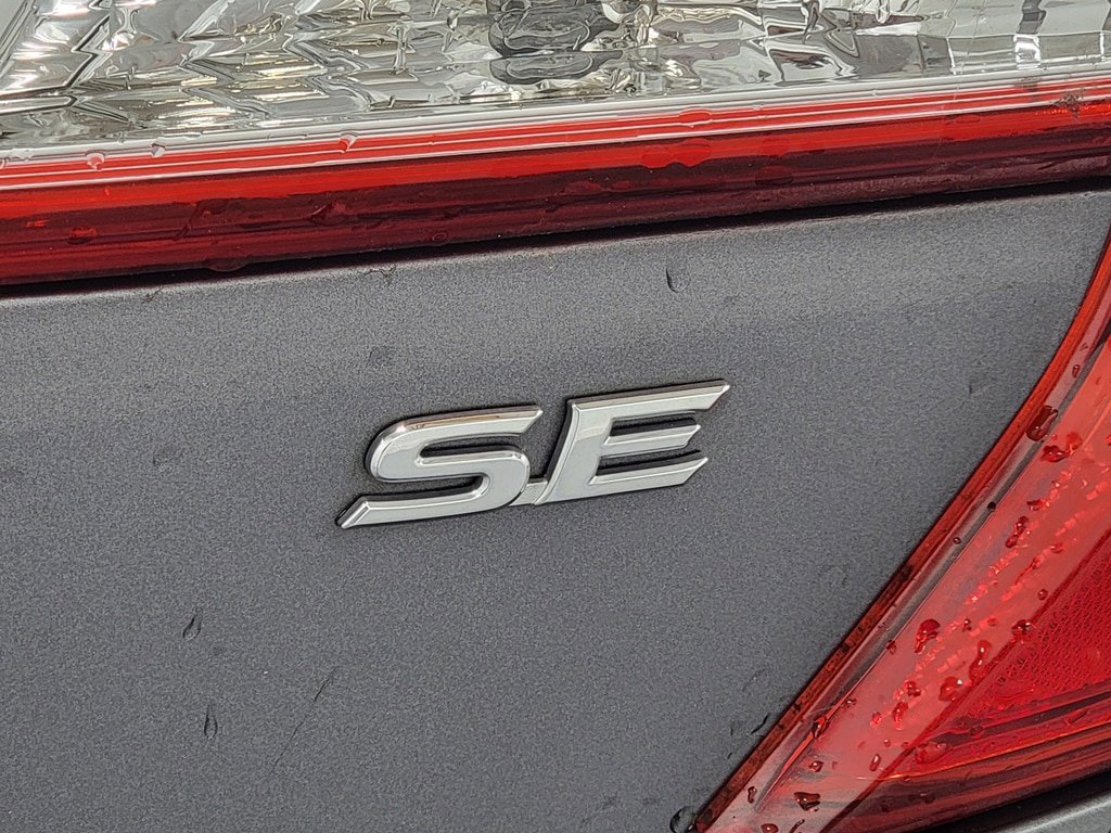 Used 2014 Toyota Camry SE FWD image 10
