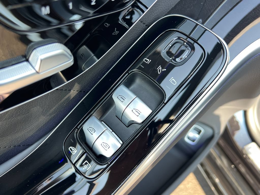 Used 2024 Mercedes-Benz S 580 4MATIC Sedan w/ AMG Line image 10