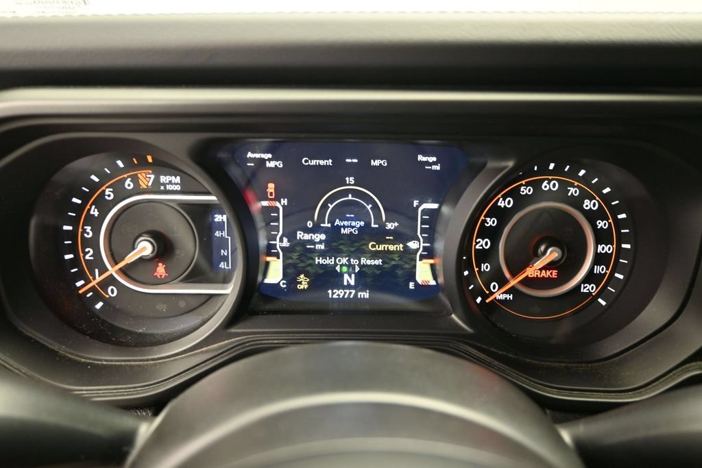 Used 2024 Jeep Gladiator Mojave AWD/4WD image 15