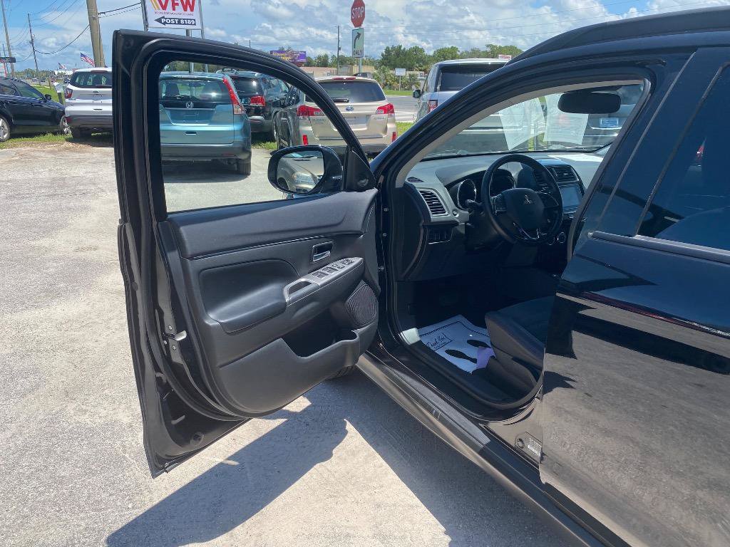 Used 2019 Mitsubishi Outlander Sport GT AWD/4WD image 13