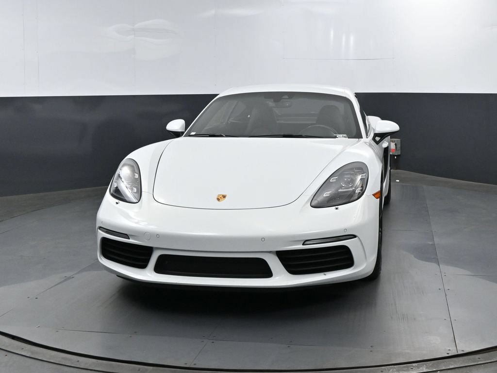 Used 2022 Porsche 718 Cayman w/ Premium Package RWD image 2