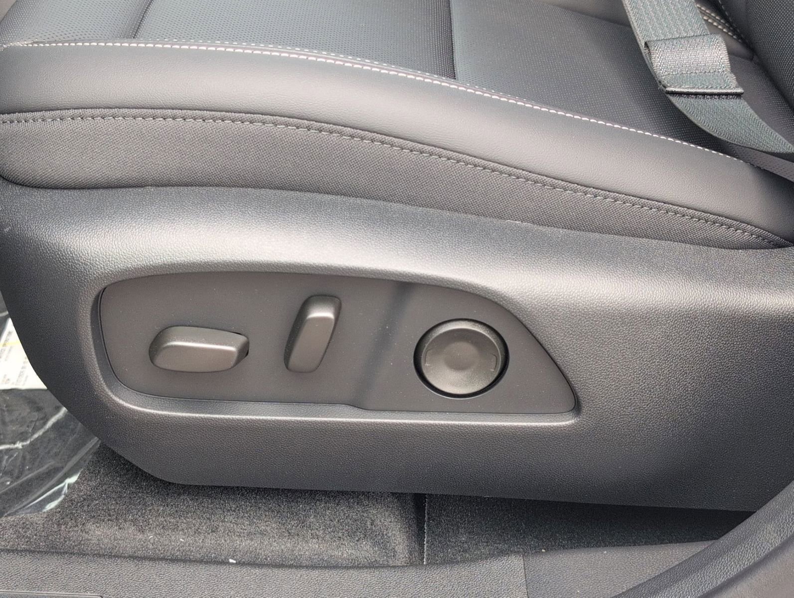 New 2026 GMC Terrain Elevation w/ Elevation Premium Package image 15