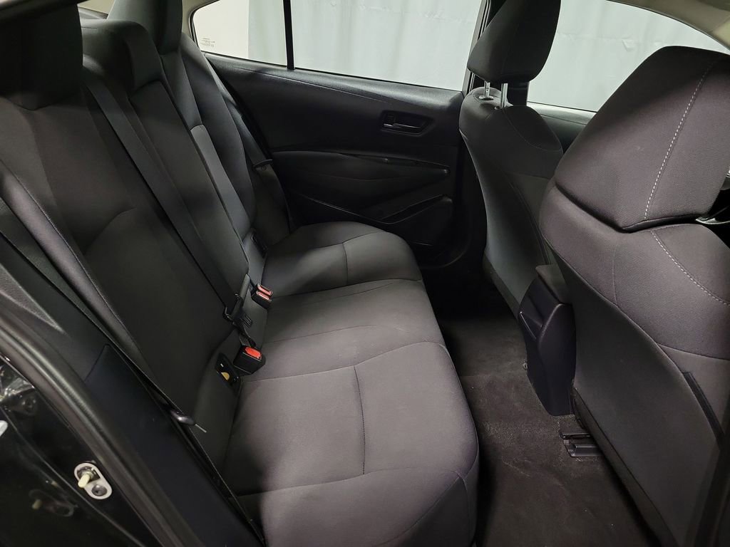 Used 2022 Toyota Corolla LE image 23