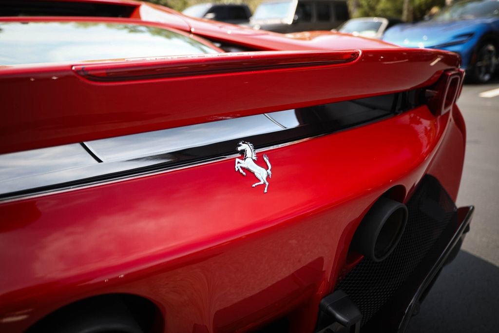 Used 2021 Ferrari SF90 Stradale AWD/4WD image 19