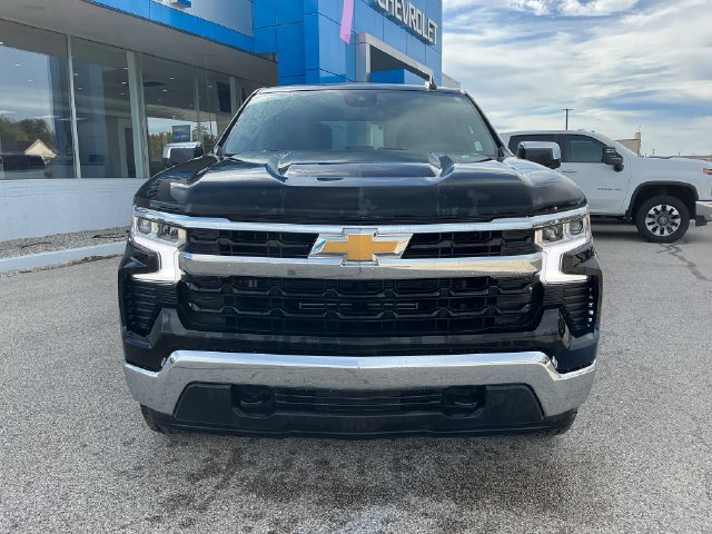 Used 2024 Chevrolet Silverado 1500 LT AWD/4WD image 11