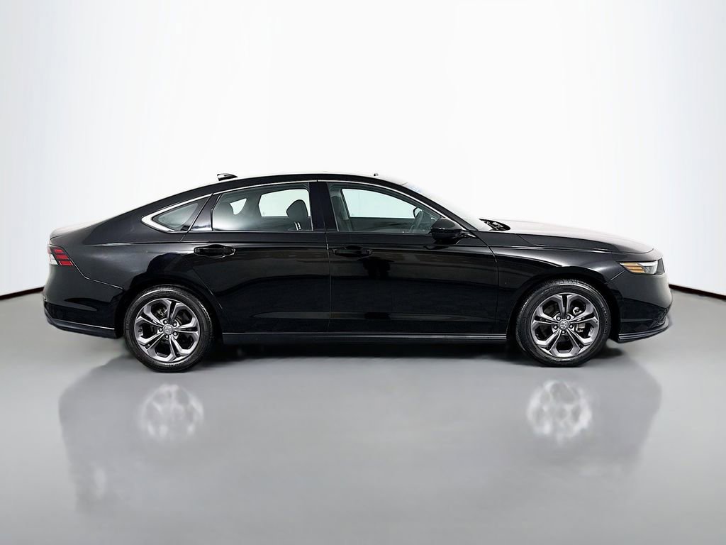 Certified 2023 Honda Accord EX image 8