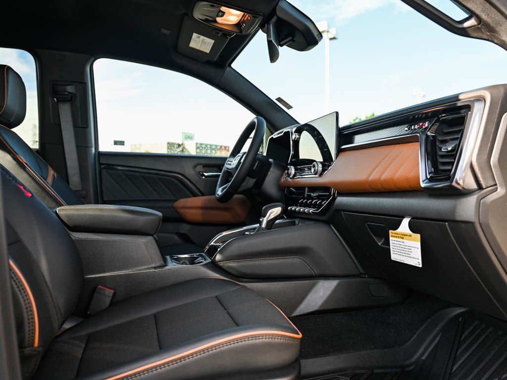 New 2026 GMC Canyon AT4 w/ Nightfall Essentials Package AWD/4WD image 9