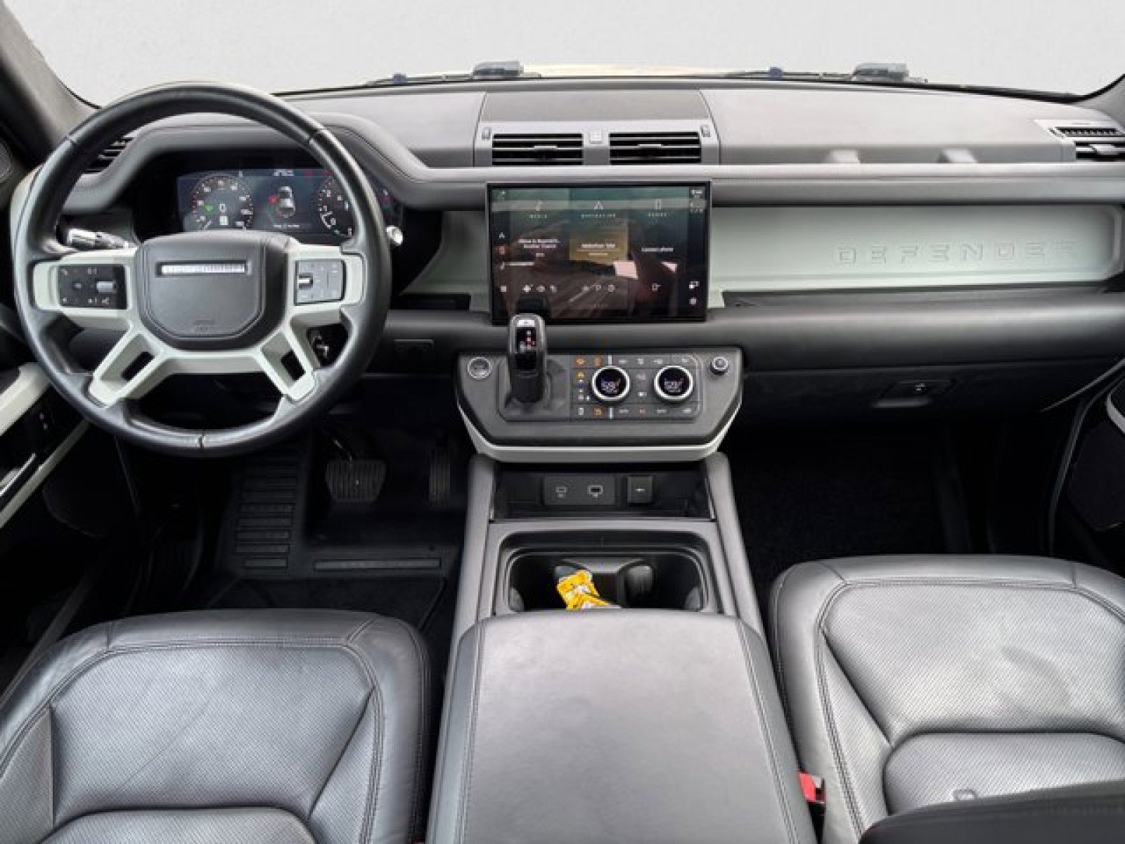 Certified 2022 Land Rover Defender 110 XS Edition image 13