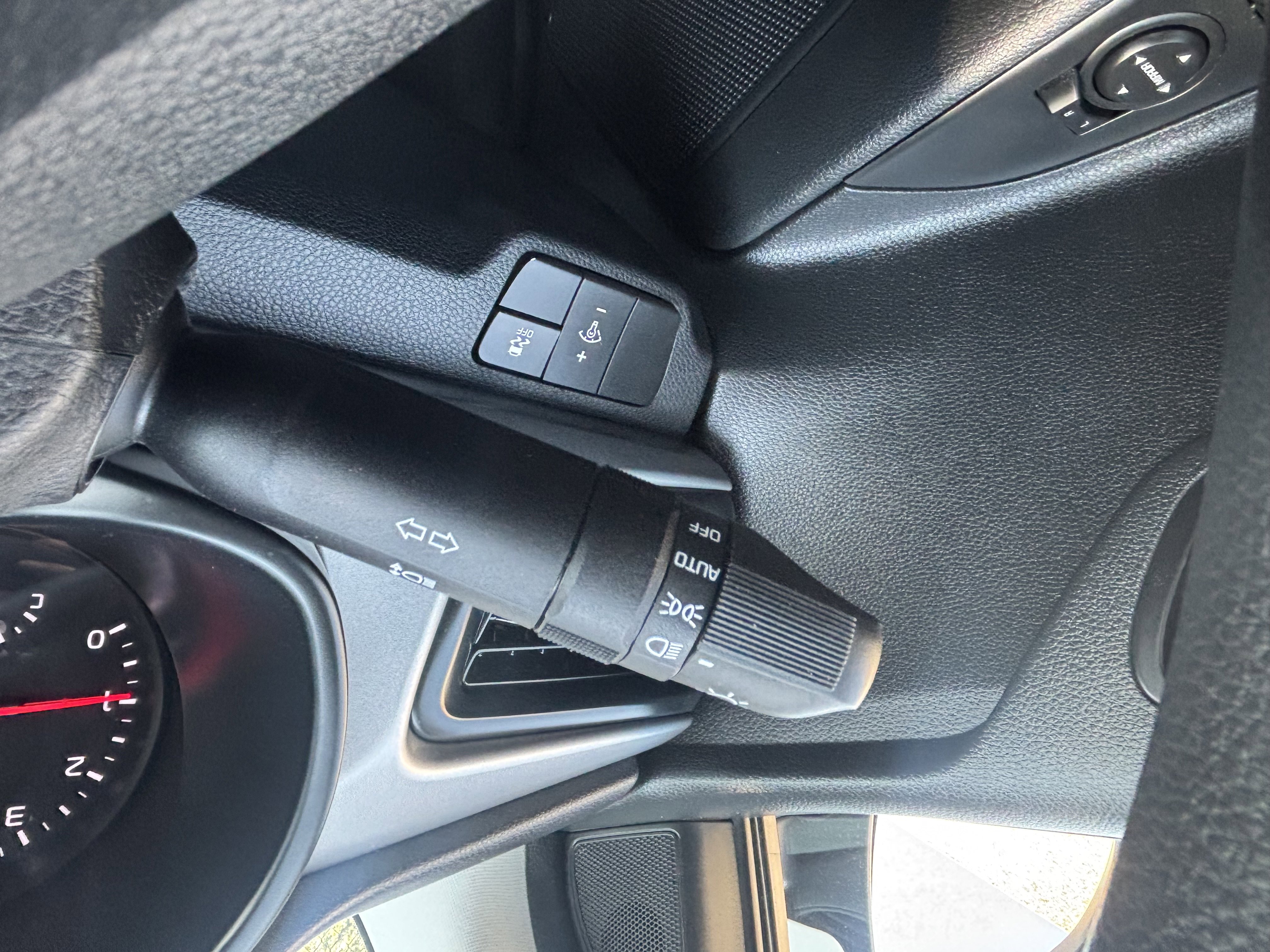 Used 2023 Kia Rio LX image 26