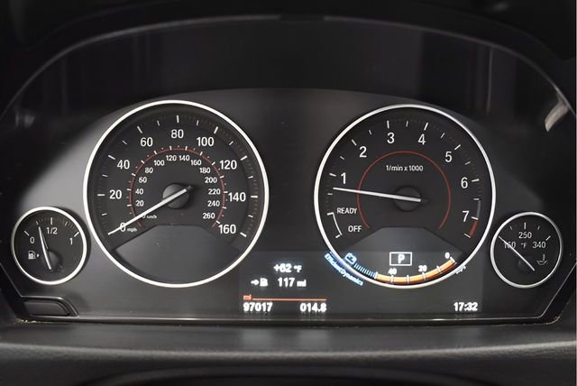 Used 2017 BMW 330i xDrive Sedan AWD/4WD image 26