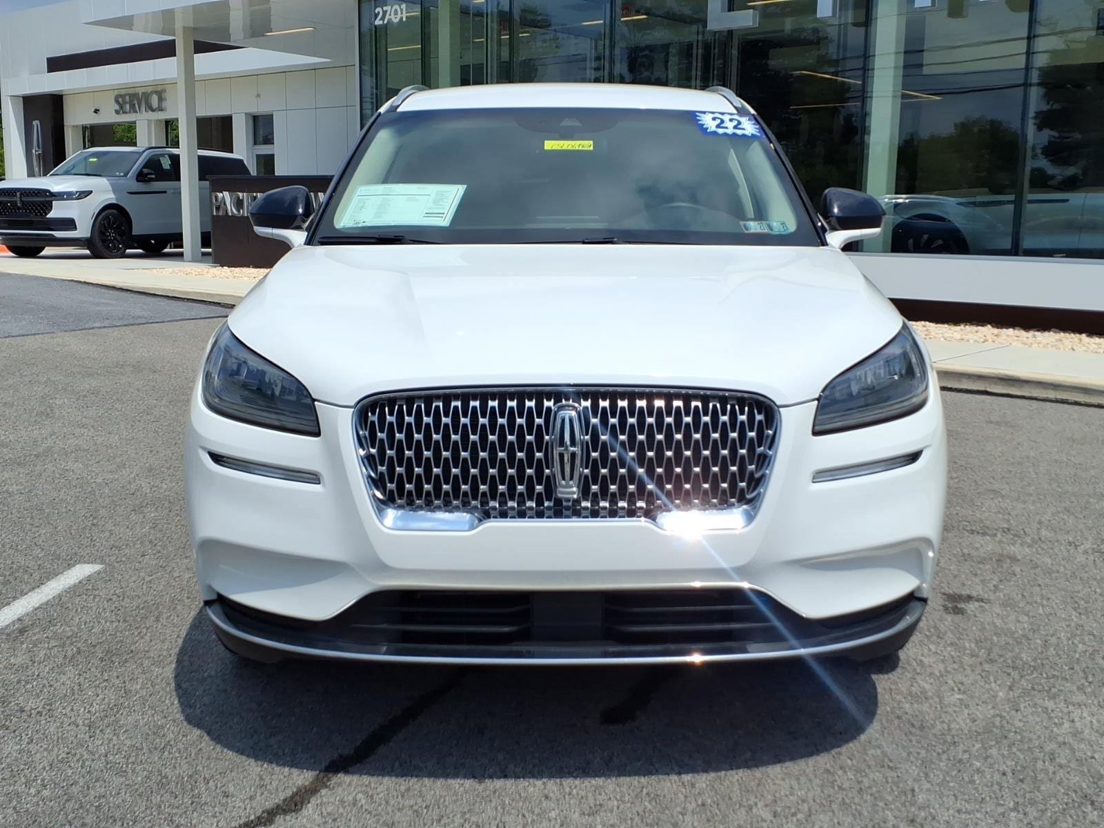 Certified 2022 Lincoln Corsair AWD w/ Equipment Group 101A image 8