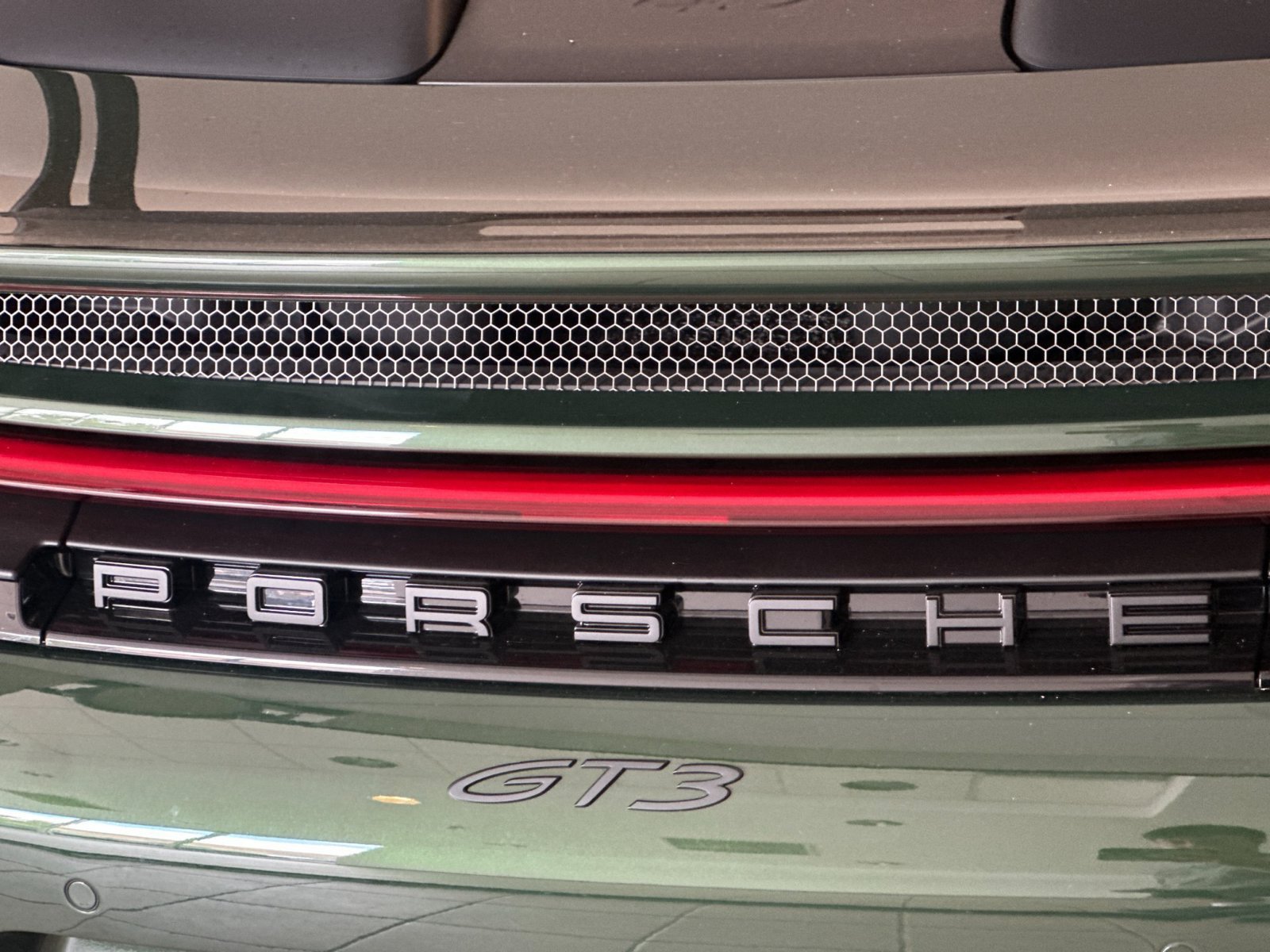New 2026 Porsche 911 GT3 RWD image 23