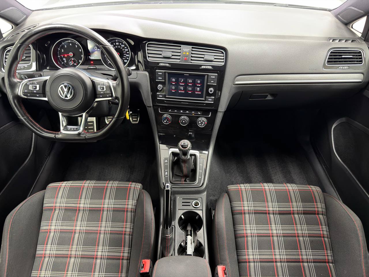 Used 2020 Volkswagen GTI S FWD image 29