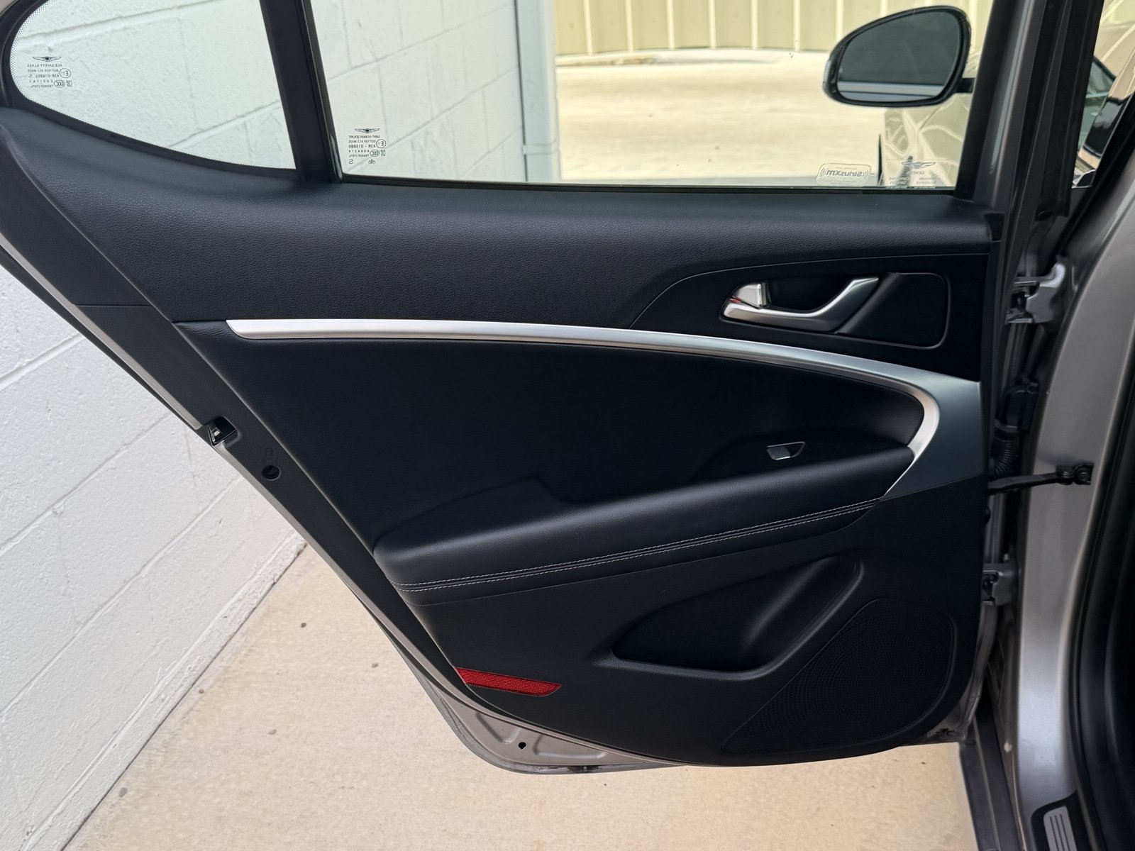 Used 2020 Genesis G70 2.0T RWD image 20