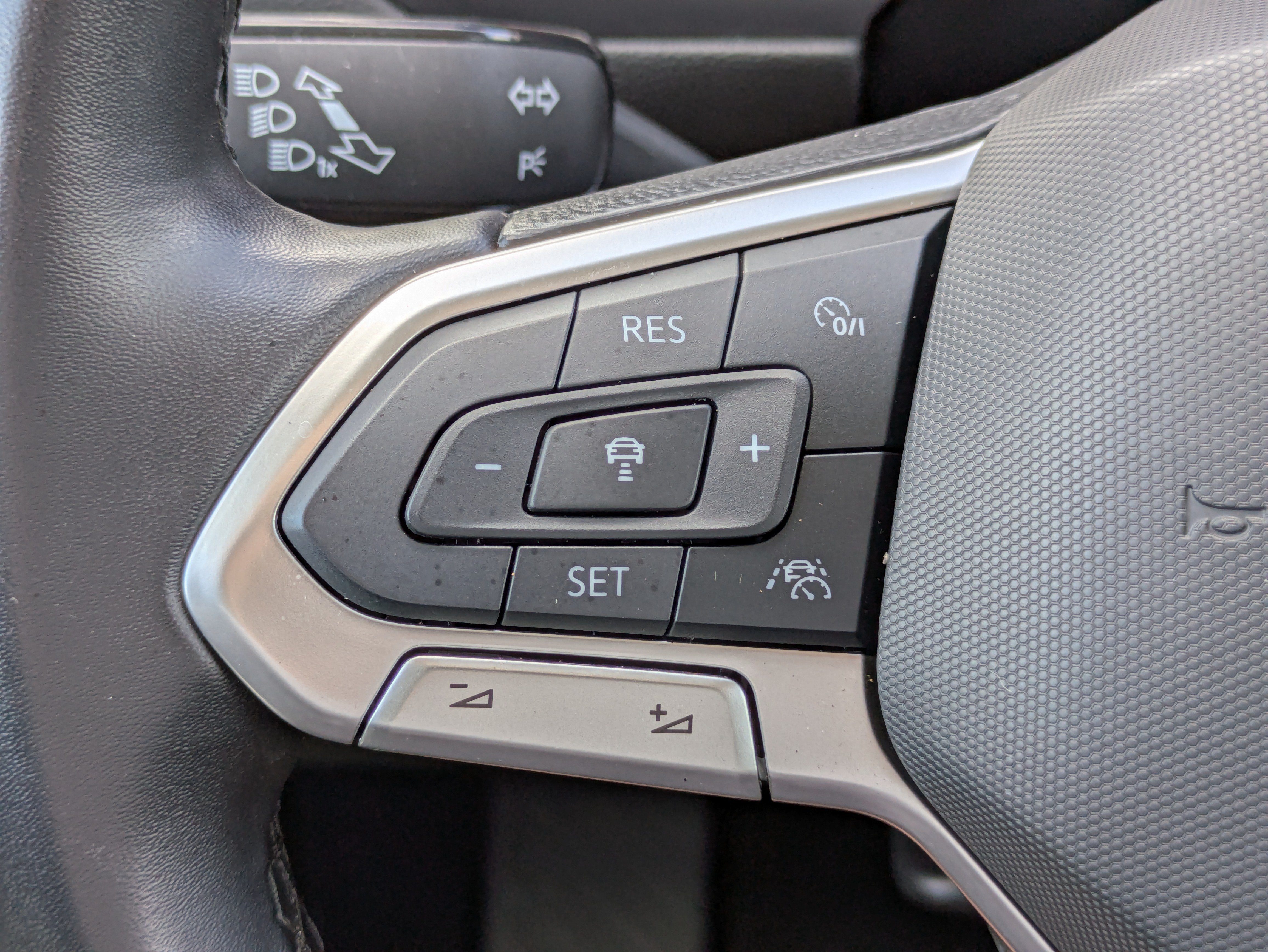 Used 2024 Volkswagen Tiguan Wolfsburg Edition AWD/4WD image 23