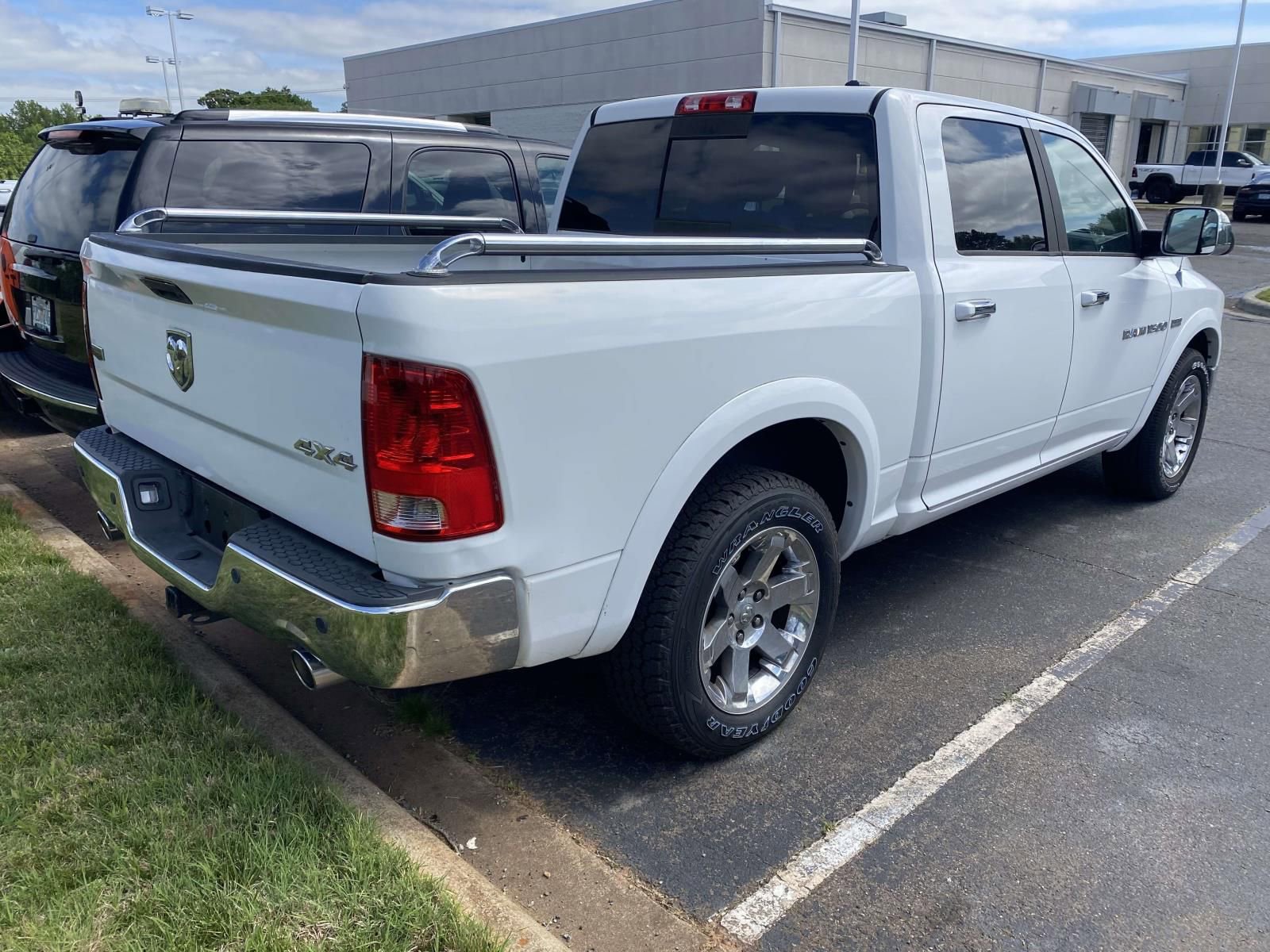 Used 2011 RAM 1500 Laramie AWD/4WD image 6