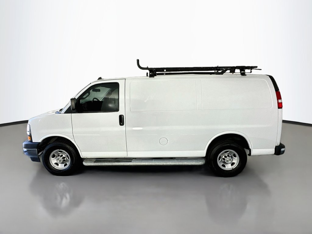 Used 2022 Chevrolet Express 2500 w/ Driver Convenience Package RWD image 4
