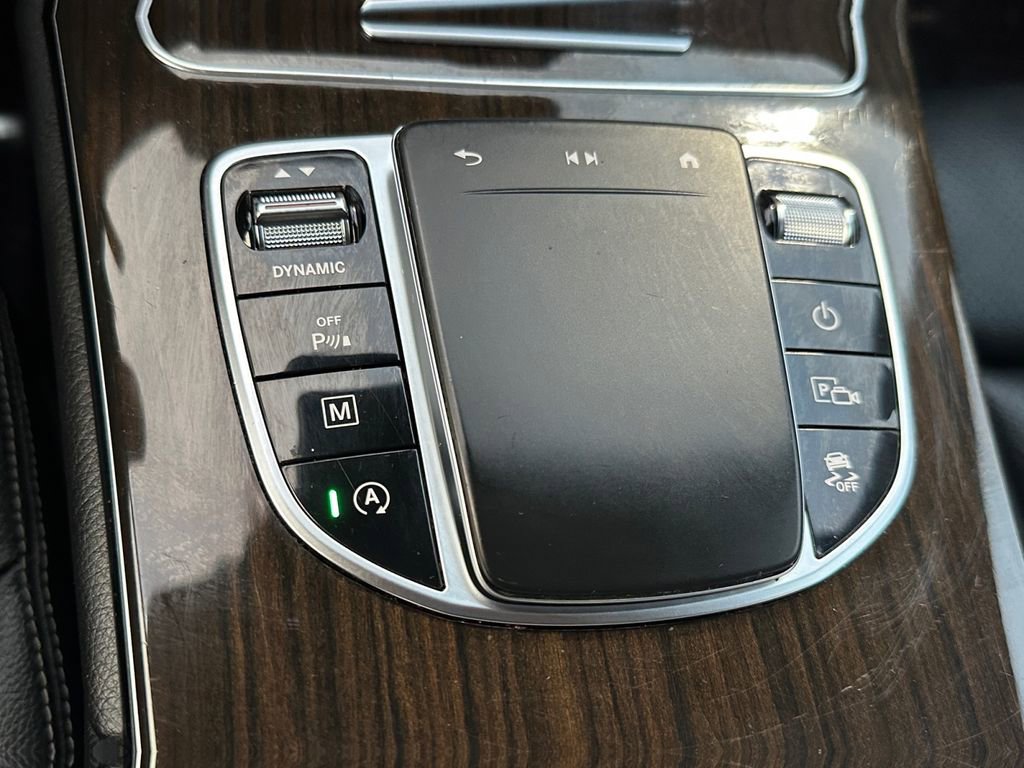 Used 2022 Mercedes-Benz GLC 300 4MATIC Coupe image 18