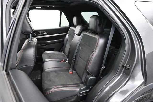 Used 2019 Ford Explorer XLT w/ Equipment Group 202A FWD image 25