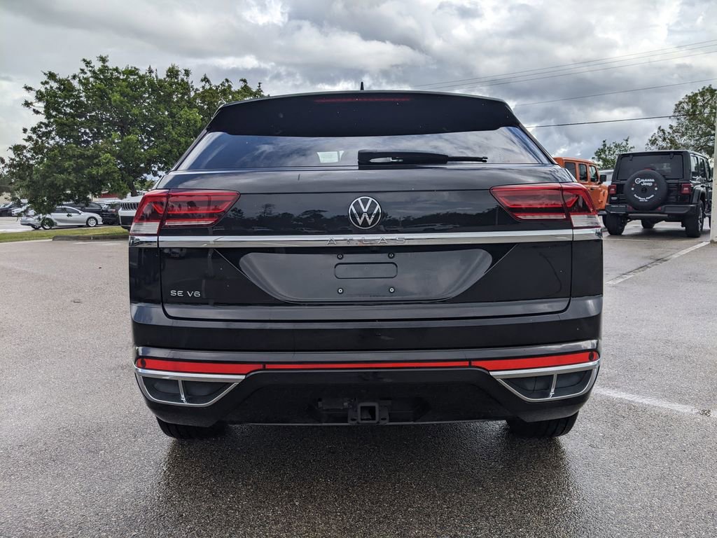 Used 2021 Volkswagen Atlas Cross Sport SE w/ Panoramic Sunroof Package image 5