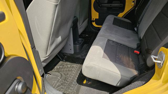 Used 2009 Jeep Wrangler Unlimited X AWD/4WD image 19