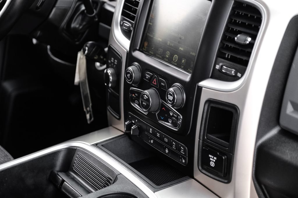 Used 2017 RAM 3500 Big Horn AWD/4WD image 19