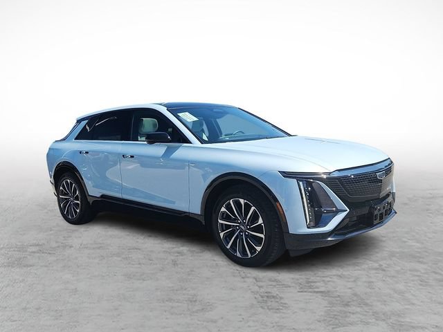 Certified 2024 Cadillac Lyriq Sport AWD/4WD image 3