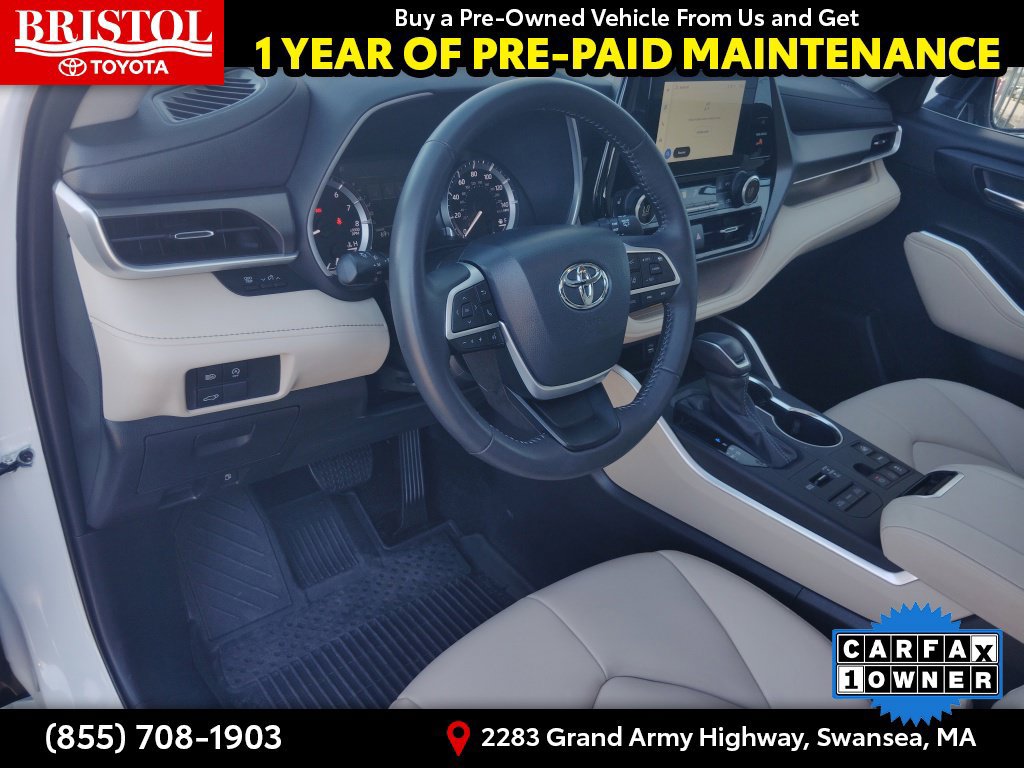 Used 2024 Toyota Highlander XLE AWD/4WD image 14