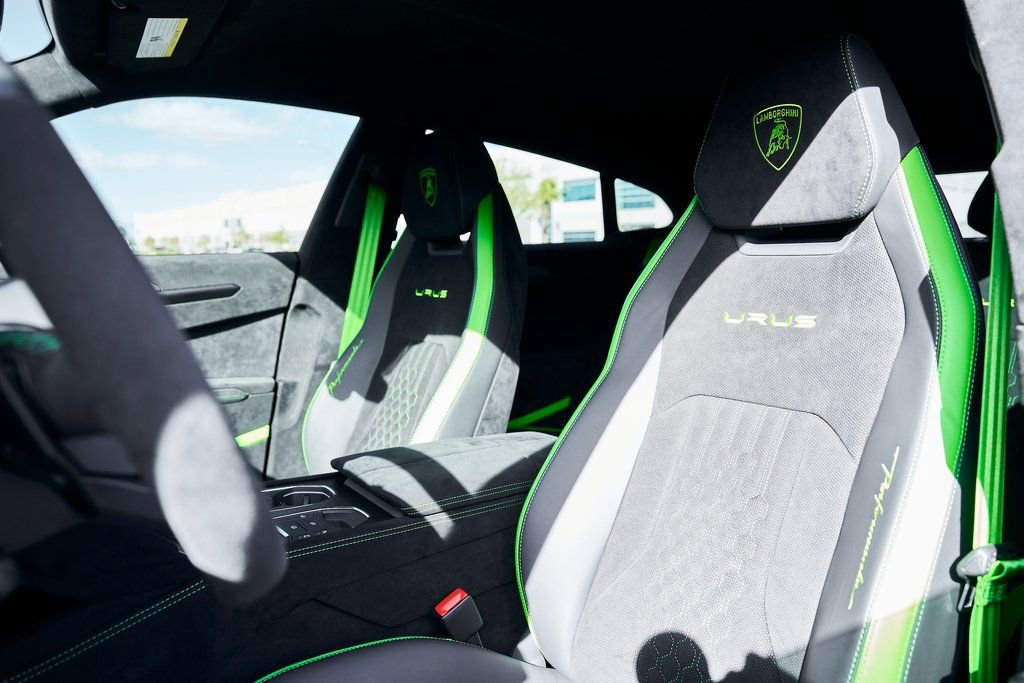 Used 2024 Lamborghini Urus Performante image 55